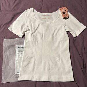 Shapermint Essentials All Day Every Day Short Sleeve Shaping T-Shirt - M White